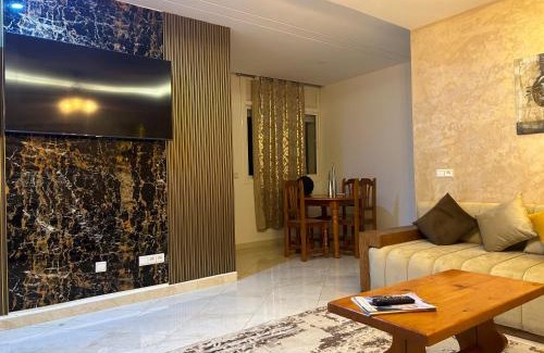 Oujda Apartment | Pet-Friendly Retreat in Apprt Lux with High Guest Ratings