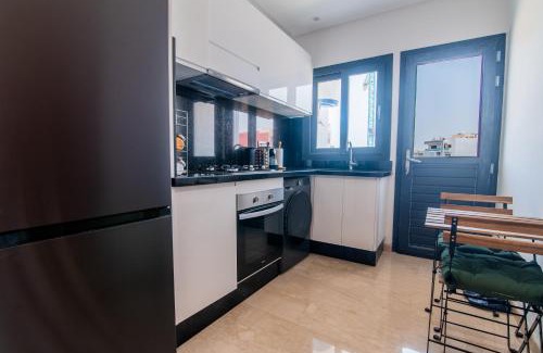 Haut Founty Apartment | Apprt moderne avec Balcon- Haut founty, à 5min de la plage, Sefl CheckIn, Fiber Optic