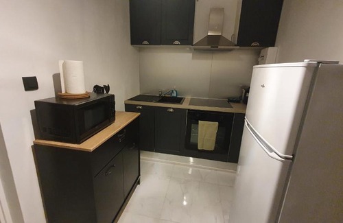 Les Cevennes Apartment | Comfortable Apartment for 2 with Parking and Wi-Fi