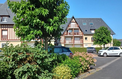Blonville-sur-Mer Apartment | APPT. 4 Pers. Near DEAUVILLE - BEACH AND NATURE