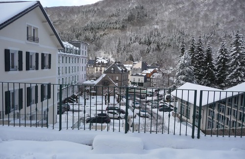Mont-Dore Apartment | Spacious City Center Apartment for Families with Pool Access