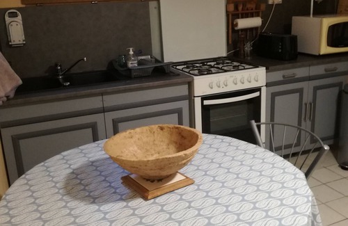 Le Taillan-Medoc Apartment | Tranquil Underground Apartment with Garden & Spa Amenities