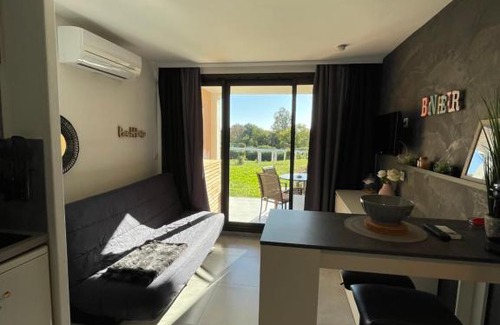 Les Restanques Apartment | Top-Rated Appt Golfe de Saint-Tropez Near the Ocean