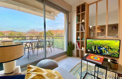 Saint-Tropez Apartment | Elegant StTropez Apartment with Pool and Terrace Access