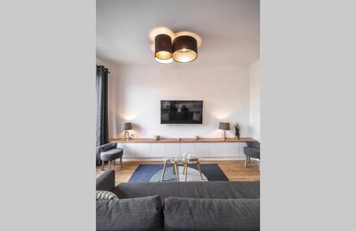 Saint-Jean Apartment | Visit APPT VUE SUR LE PORT DE CAEN - Central City Retreat