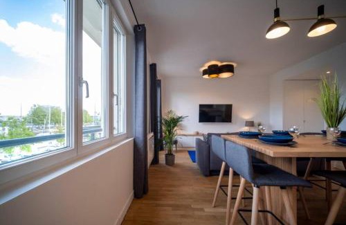 Saint-Jean Apartment | Visit APPT VUE SUR LE PORT DE CAEN - Central City Retreat