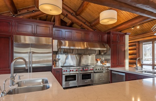 Hailey House | Ultimate Family Gathering at Chateau Buttercup - Top Rated!