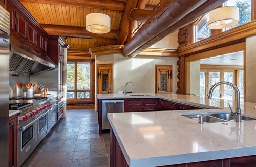 Hailey House | Ultimate Family Gathering at Chateau Buttercup - Top Rated!