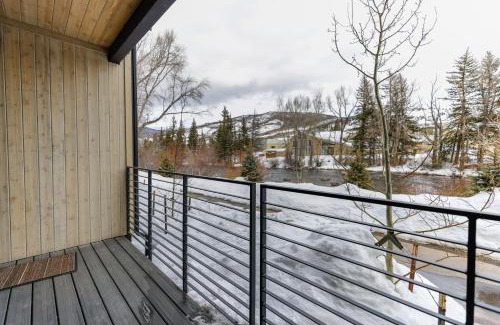 Silverthorne House | Riverfront Retreat at Après Shores Condo: Family-Friendly Oasis