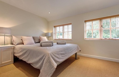East Rudham House | Pet-Friendly April Cottage: A Cozy Getaway Awaits