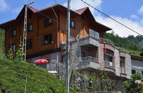 Cayirduzu Apartment | Cozy April5 Apart: Family-Friendly with Kitchen Amenities