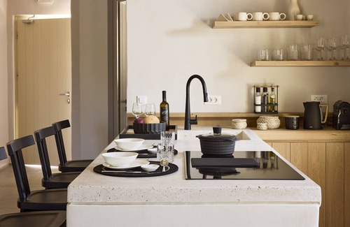 Sifnos House | Apsila Pool Suites: Guest Rated 10/10 with Inviting Amenities