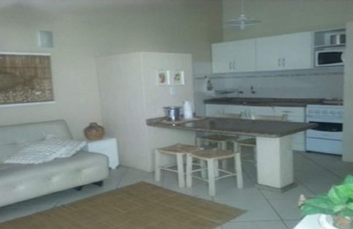Centro Apartment | Cozy Apt 03 - Garopaba, Steps from the Beach