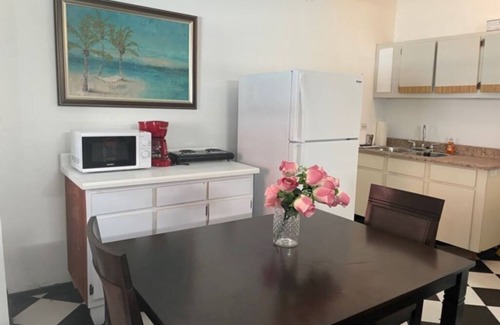 Mercado Apartment | Cozy Apt 10 in Vibrant Old San Juan with Family Amenities