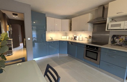 Saint-Aygulf Apartment | Guest Rated 10/10: Family-Friendly Apartment Near the Sea