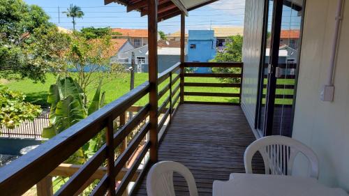 Enseada Apartment | Ocean View Container House: Family-Friendly & Close to Beaches