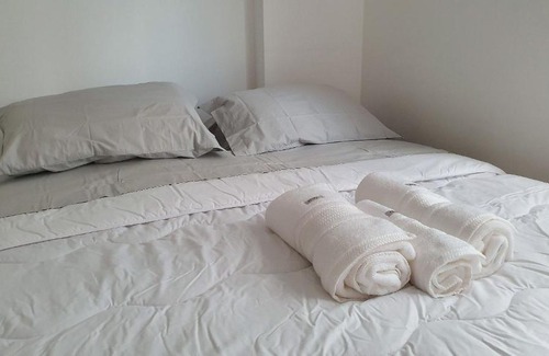 Casa Amarela Apartment | Inviting 2-Bedroom Apartment with Pool Near Casa Forte