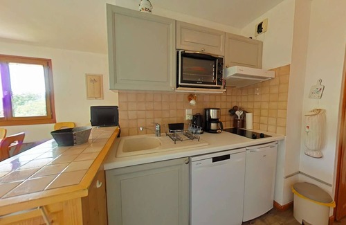 Le Grand-Bornand Apartment | Cozy Apartment Le Grand-Bornand with Spa & Pet-Friendly Amenities