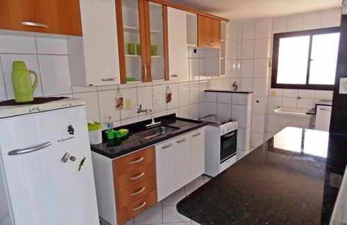 Praia do Morro Apartment | Cozy 2-Room Apartment with Ocean View Near Beach Center