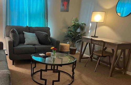 Masury Apartment | Cozy 2-Bedroom Apartment with Lake View and Spa Access