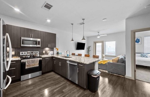McKinney Apartment | Pet-Friendly 2Bd Queen Unit Near Hwy121 & TPC | Guest Rated 10