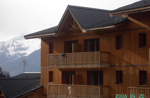 Valfrejus Apartment | Scenic Loft 150m from Slopes with Pet-Friendly Amenities