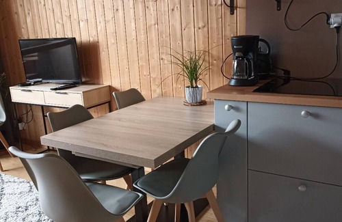Mont-Dore Apartment | Scenic Apartment 200m from Center – Pet Friendly Retreat