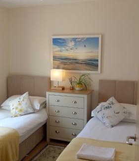 Newcastle Apartment | Exceptional Stay at Apt 7A Waterfoot Apartment - 4 Star Rating
