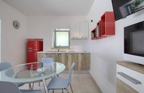 Torre Vado House | Beach View Villa Controvento: Pet-Friendly Escape
