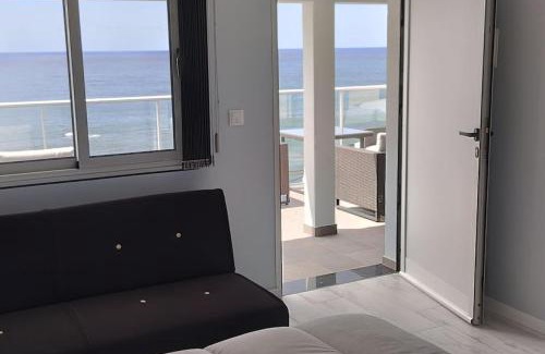 Prazeres Apartment | Oceanfront Apt 'A Gaioa' at The Cliff Coast Retreat