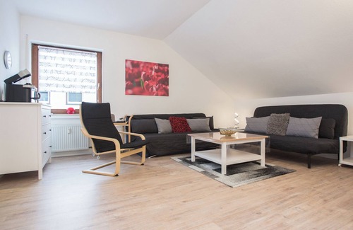 Niedersfeld Apartment | Cozy Stay at Apt - Am Kleehagen 51-F | Winterberg-Nie