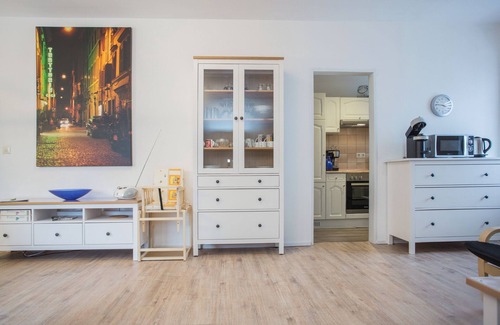 Niedersfeld Apartment | Cozy Stay at Apt - Am Kleehagen 51-F | Winterberg-Nie