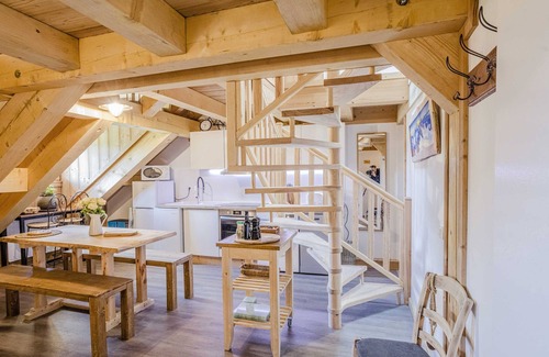 Les Alberts Apartment | Discover Apt Amelie: 2-Bed Duplex with Ocean Views