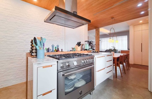 Higienopolis Apartment | Spacious Apartment Near Higienópolis Mall and Buenos Aires Park