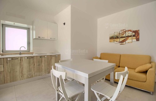 Torre Vado House | Beach View Villa Controvento: Family-Friendly Retreat