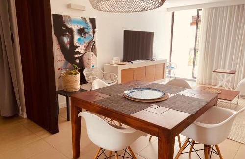 Mont Choisy Apartment | Oceanfront Apt BLUE COCO: A Family Retreat in Mon Choisy