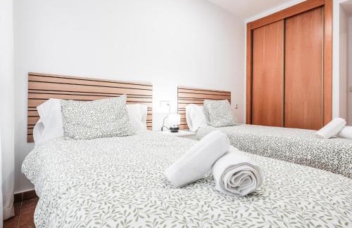 La Algaba Apartment | Highly Rated Hotel Apt Buenas Calidades in La Algaba