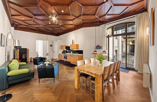 Kreuzberg Apartment | Prime City Center Location Near Checkpoint Charlie - 9.8 Rated