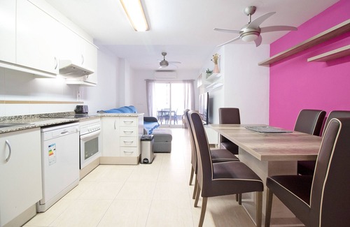 Canet de Berenguer Apartment | Beachfront Apartment in Canet d'en Berenguer - 10/10 Rated
