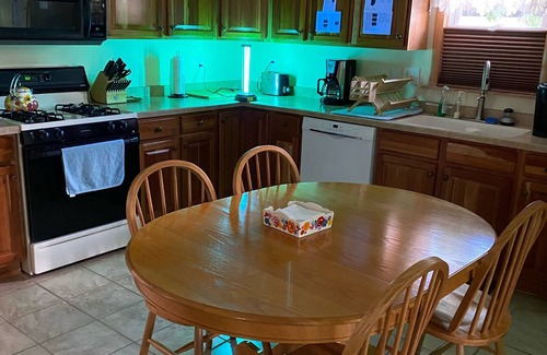 Auburn Apartment | Cozy Retreat Near Downtown with Breakfast and Family Amenities