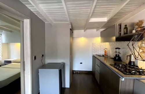 Robledo Apartment | Apt close to Hosp Pablo Tobon Wifi 500 Mbps