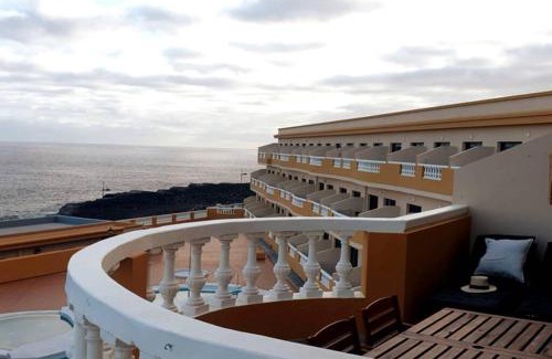 La Restinga Apartment | Oceanfront Apartment with Pool at Playa Roja, La Restinga