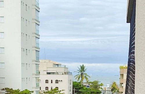 Jardim Vitoria Apartment | Beachside Escape: APT. COVE for 10 with Ocean View