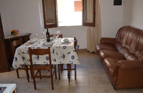 Torre dell'Orso Apartment | Cozy Apartment Steps from the Beach - Child Friendly Stay