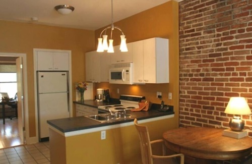 Baker Apartment | Historic Apartment Near Shops with Pool and Spa Amenities