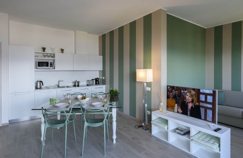 Stresa Apartment | Scenic Stresa Apartment with Lake Maggiore Views & Balcony