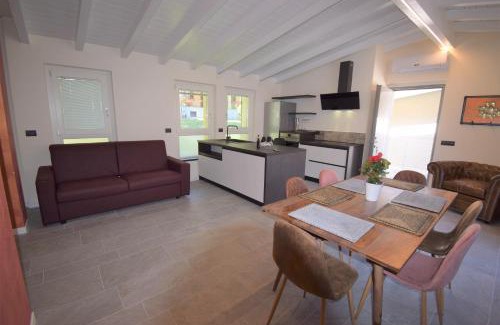 Oliveto Lario Apartment | Cozy Apt Jolanda in Bellagio with Oceanfront Views