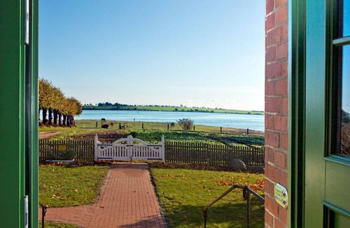 Insel Poel Apartment | Charming Farmhouse GRANIUM with Spectacular Ocean Views