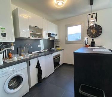 Le Kremlin-Bicetre Apartment | Apt lumineux 10 min de Paris