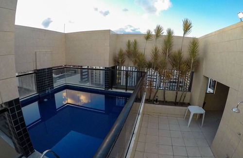 Jatiuca Apartment | Cozy Beachside Apartment with Pool & Gym, Rated 9.6/10